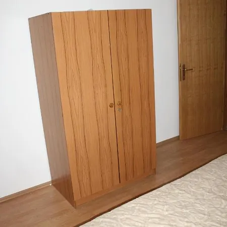 아파트 Mandre 4095a 콜란